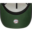 shapka-izvita-bezhov-snapbek-e-frame-city-icon-na-new-york-yankees-mlb-ot-new-era