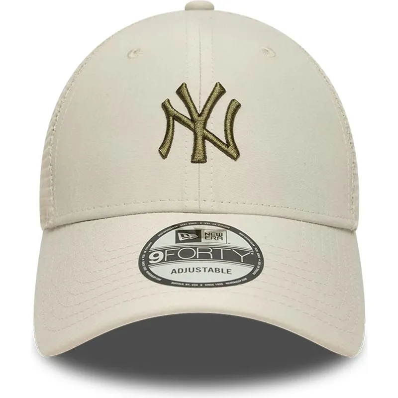 shapka-izvita-traker-bezhov-reguliruem-9forty-homefield-midi-na-new-york-yankees-mlb-ot-new-era