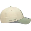 shapka-izvita-bezhov-snapbek-9forty-m-crown-side-script-na-los-angeles-dodgers-mlb-ot-new-era