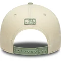 shapka-izvita-bezhov-snapbek-9forty-m-crown-side-script-na-los-angeles-dodgers-mlb-ot-new-era