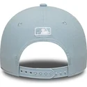 lysebla-snapback-kasket-med-buet-skygge-9forty-m-crown-linen-fra-new-york-mets-mlb-fra-new-era