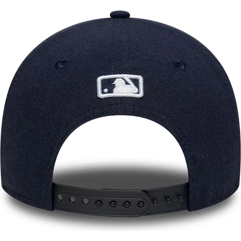 marineblaue-gebogene-snapback-kappe-9forty-m-crown-linen-der-new-york-yankees-mlb-von-new-era