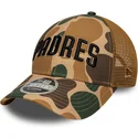 shapka-izvita-kamuflazh-snapbek-9forty-m-crown-wordmark-na-san-diego-padres-mlb-ot-new-era