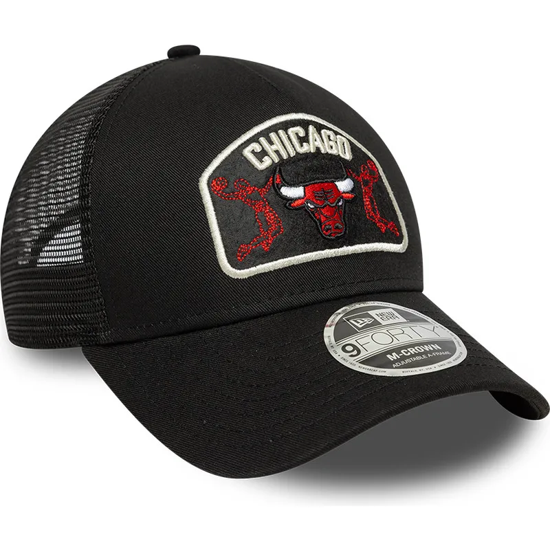 shapka-izvita-cherna-snapbek-9forty-m-crown-a-frame-na-chicago-bulls-nba-ot-new-era