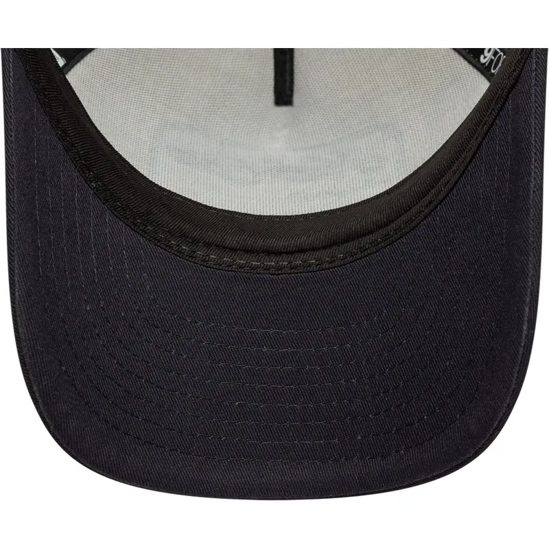 shapka-izvita-traker-bezhov-snapbek-9forty-m-crown-a-frame-ot-new-era