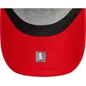 shapka-izvita-traker-chervena-snapbek-a-frame-side-patch-na-chicago-bulls-nba-ot-new-era