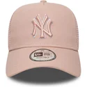 casquette-trucker-rose-avec-logo-rose-a-frame-outline-new-york-yankees-mlb-new-era