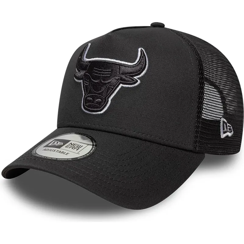 shapka-izvita-traker-cherna-snapbek-a-frame-outline-na-chicago-bulls-nba-ot-new-era
