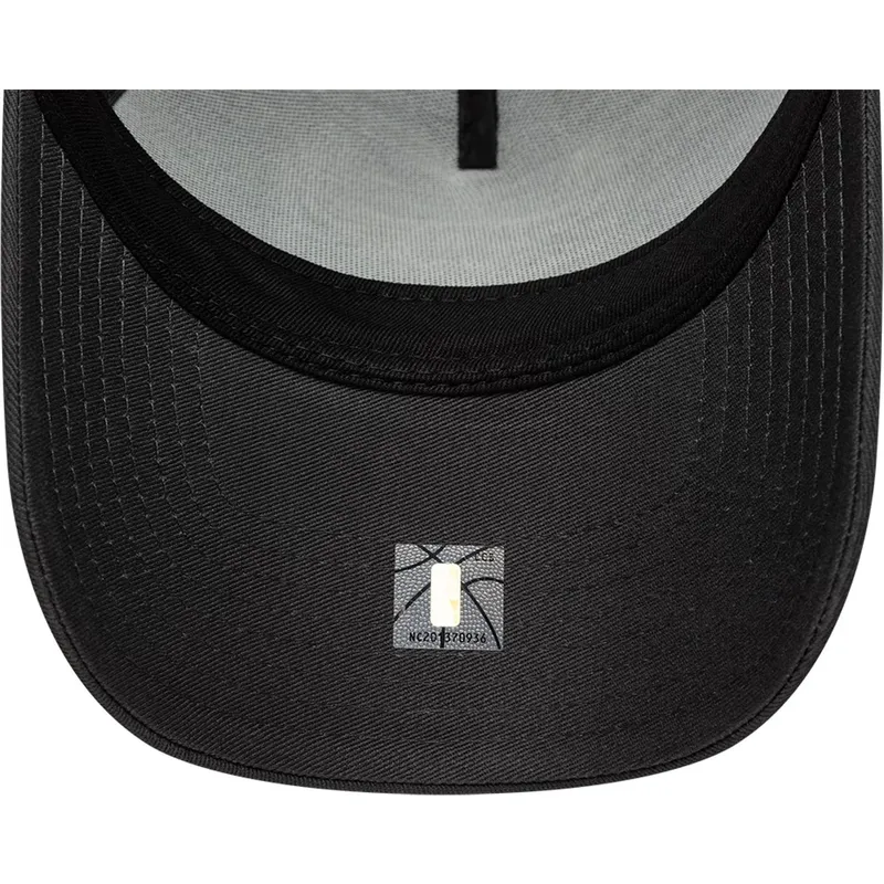 gorra-trucker-negra-con-logo-negro-a-frame-outline-de-chicago-bulls-nba-de-new-era