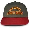 gorra-curva-gris-y-roja-snapback-just-kids-the-retro-de-homenage