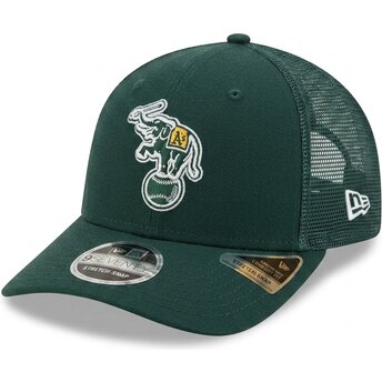 Шапка извита тракер зелена снапбек 9SEVENTY Stretch Snap Evergreen на Oakland Athletics MLB от New Era