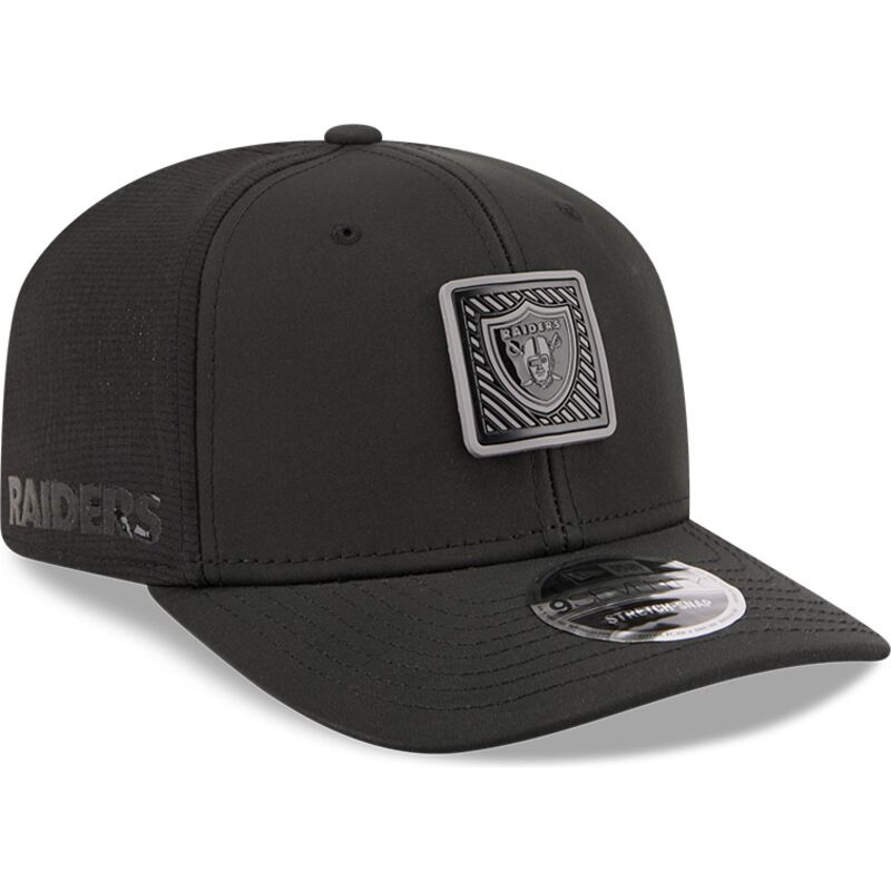 shapka-izvita-cherna-snapbek-9seventy-stretch-snap-training-pack-2026-na-las-vegas-raiders-nfl-ot-new-era