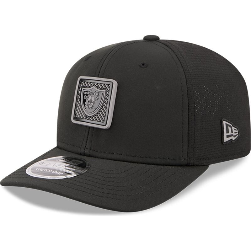 shapka-izvita-cherna-snapbek-9seventy-stretch-snap-training-pack-2026-na-las-vegas-raiders-nfl-ot-new-era