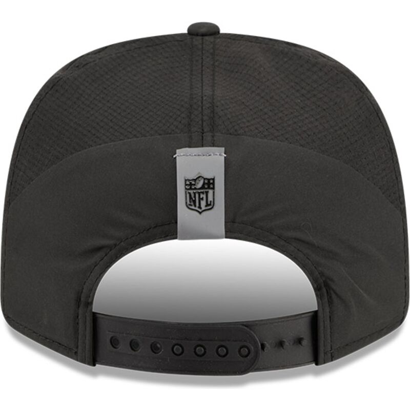 shapka-izvita-cherna-snapbek-9seventy-stretch-snap-training-pack-2026-na-las-vegas-raiders-nfl-ot-new-era