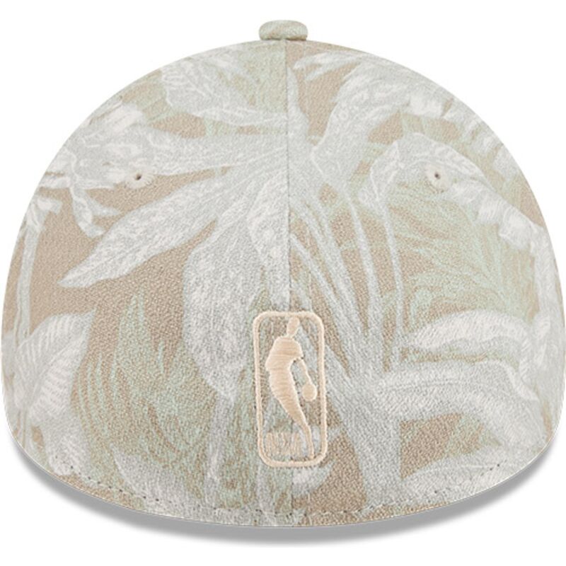 shapka-izvita-bezhov-reguliruema-59forty-a-frame-leafy-palm-na-chicago-bulls-nba-ot-new-era