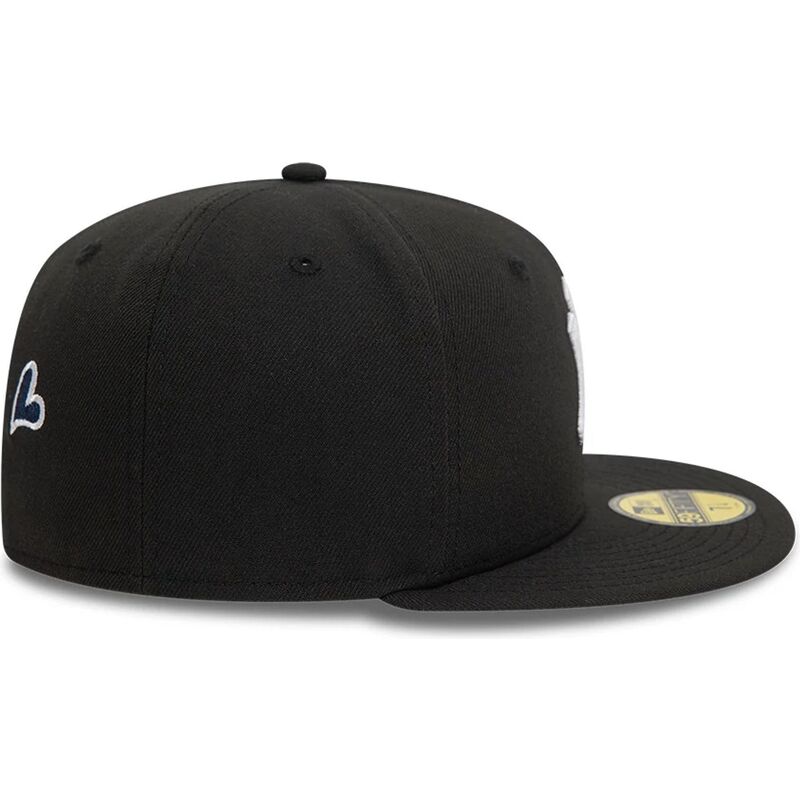 shapka-ploska-cherna-reguliruema-59fifty-heart-icon-na-new-york-yankees-mlb-ot-new-era