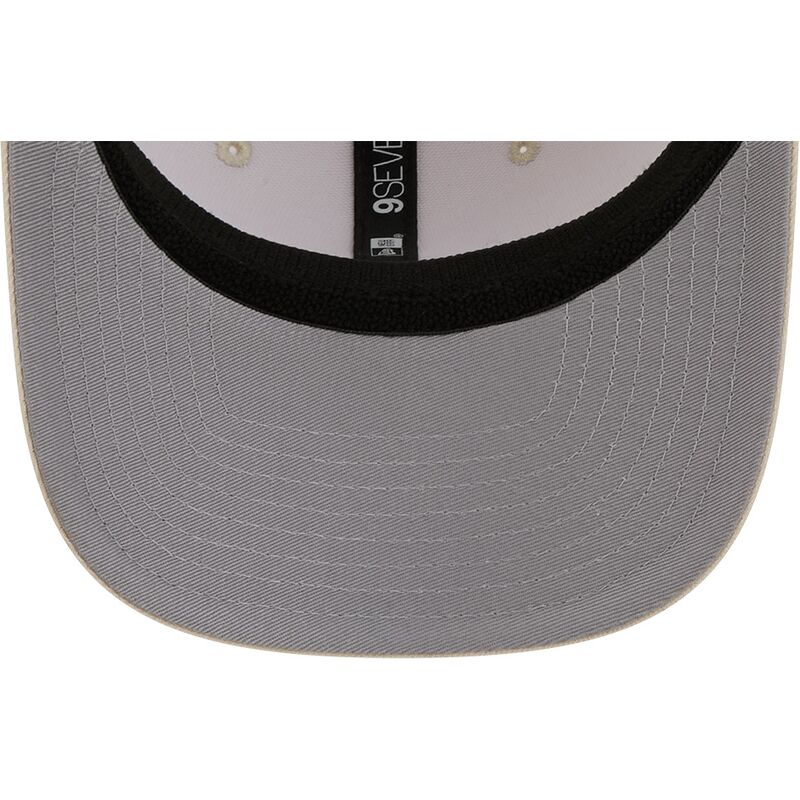 shapka-izvita-bezhov-snapbek-9seventy-stretch-snap-color-pack-na-los-angeles-dodgers-mlb-ot-new-era
