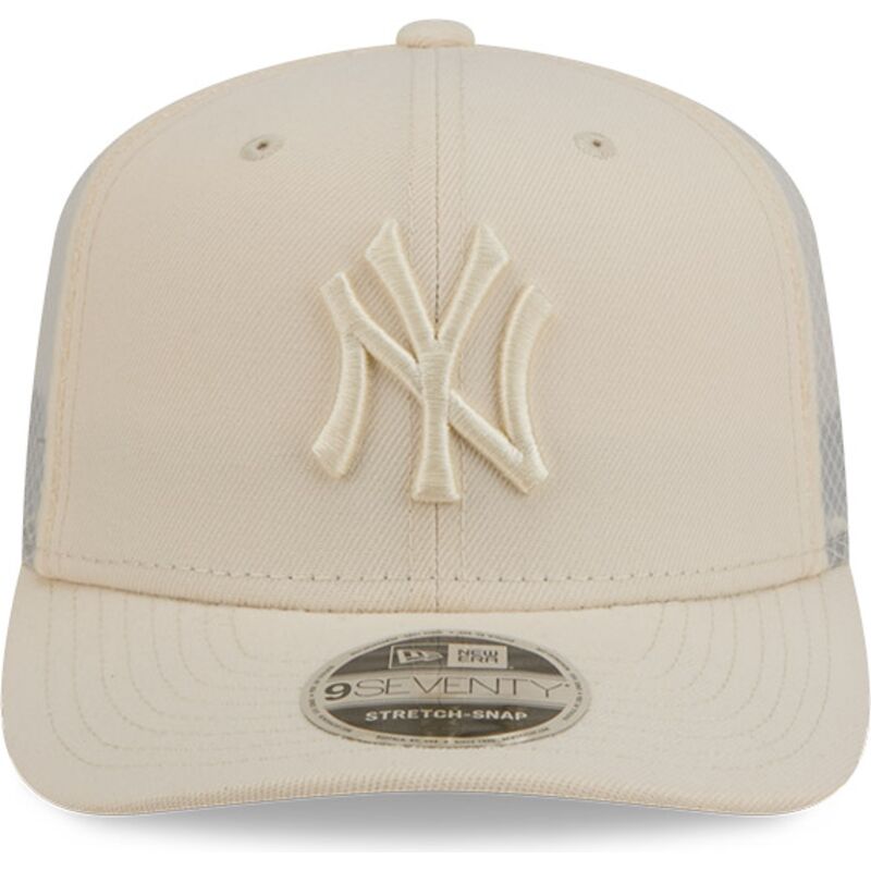 shapka-izvita-traker-bezhov-snapbek-9seventy-stretch-snap-color-pack-na-new-york-yankees-mlb-ot-new-era