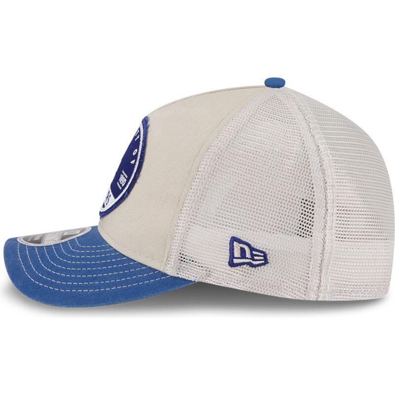 beige-und-blaue-trucker-kappe-9forty-m-crown-a-frame-fray-der-los-angeles-dodgers-mlb-von-new-era beige-und-blaue-trucker-kappe-9forty-m-crown-a-frame-fray-der-los-angeles-dodgers-mlb-von-new-era