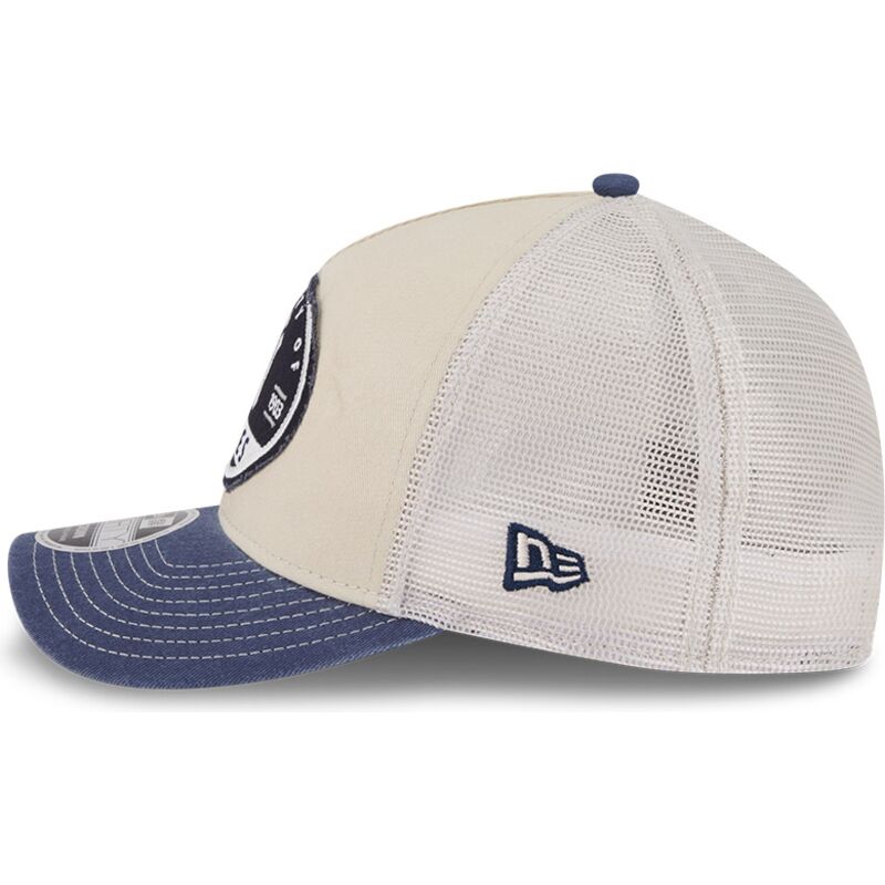 beige-und-marineblaue-trucker-kappe-9forty-m-crown-a-frame-fray-der-new-york-yankees-mlb-von-new-era
