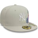 shapka-ploska-bezhov-prilepnala-59fifty-floral-na-new-york-yankees-mlb-ot-new-era