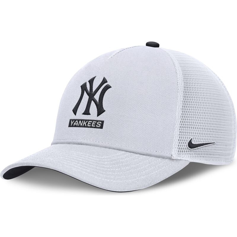 shapka-izvita-traker-byala-snapbek-primetime-dri-fit-rise-structured-na-new-york-yankees-mlb-ot-nike