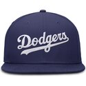 nike-ploska-periferiya-dri-fit-true-strukturirana-krgla-kozirka-los-angeles-dodgers-mlb-sinya-prilepnala-shapka