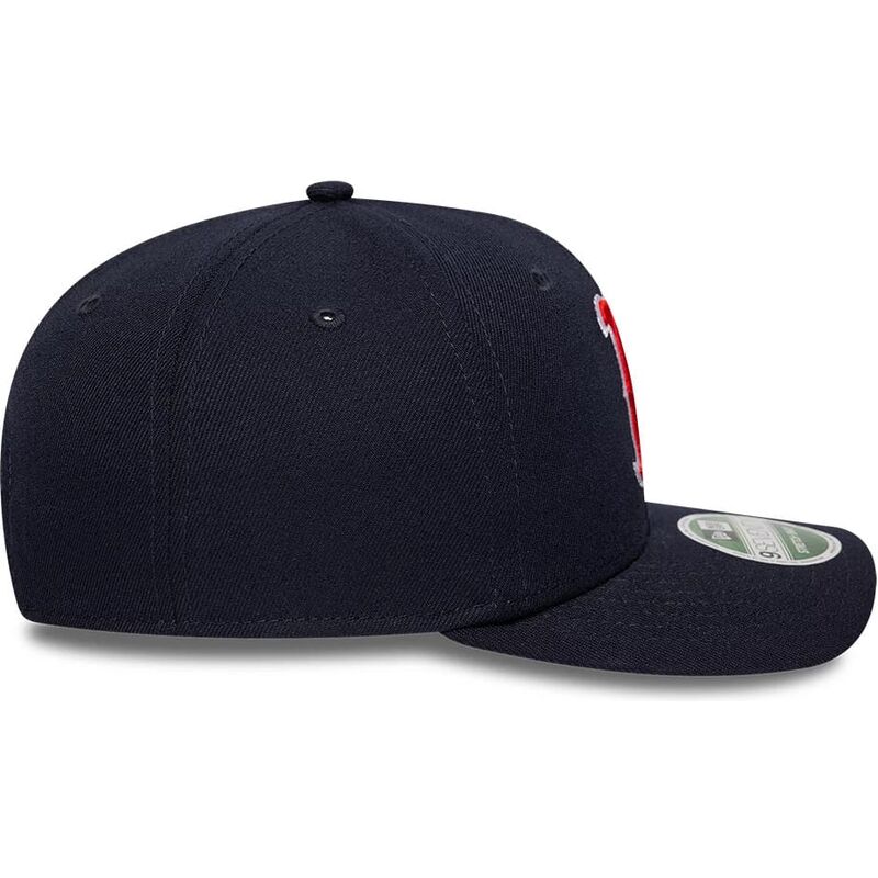 shapka-izvita-tmnosin-snapbek-9seventy-stretch-snap-player-replica-na-boston-red-sox-mlb-ot-new-era