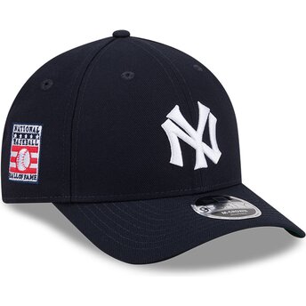 Шапка извита тъмносин снапбек 9FORTY M-Crown Hall Of Fame на New York Yankees MLB от New Era