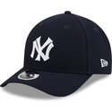 shapka-izvita-tmnosin-snapbek-9forty-m-crown-hall-of-fame-na-new-york-yankees-mlb-ot-new-era