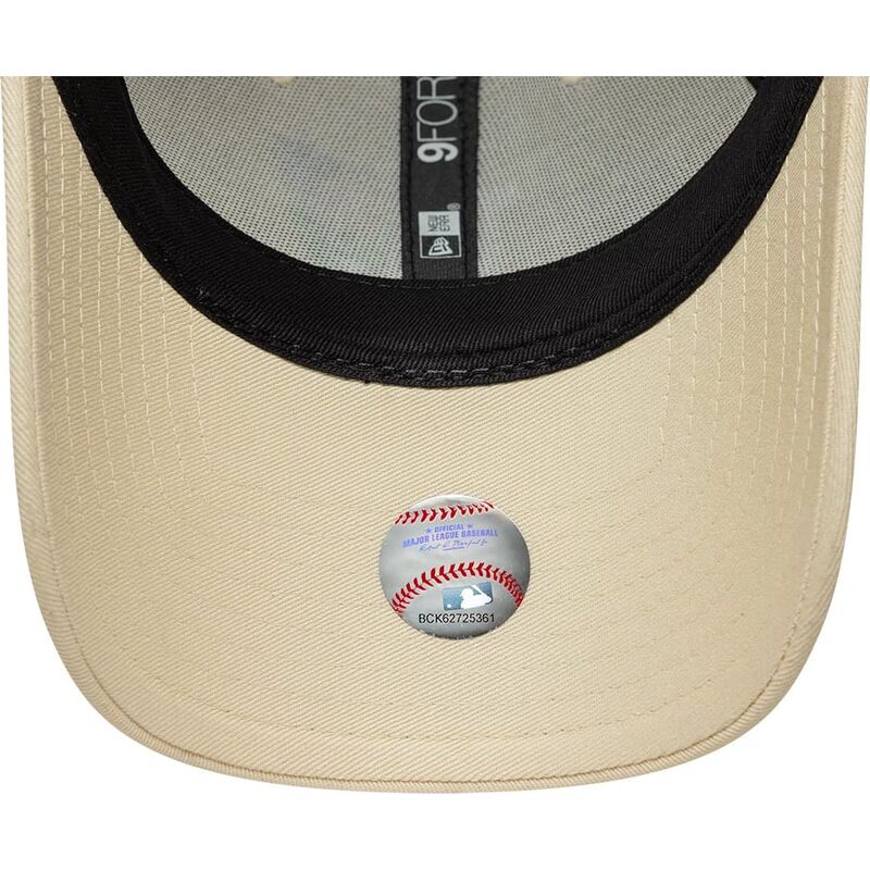 shapka-izvita-bezhov-reguliruem-9forty-flower-icon-na-los-angeles-dodgers-mlb-ot-new-era