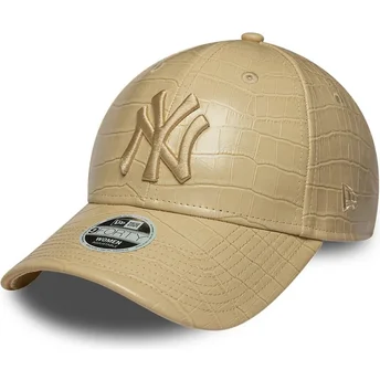Шапка извита бежов регулируем 9FORTY PU Pattern на New York Yankees MLB от New Era
