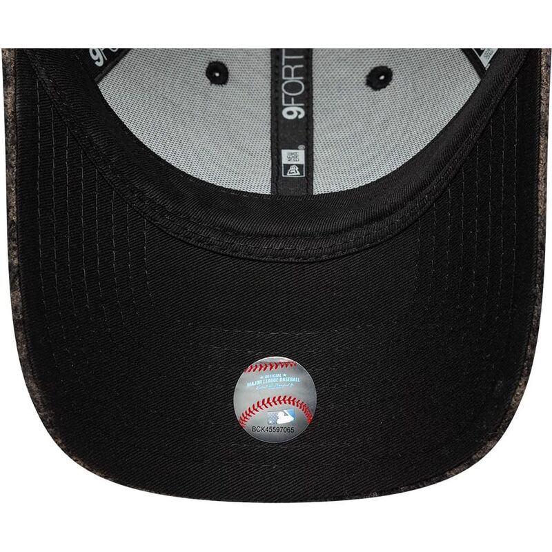 shapka-izvita-leopard-reguliruem-9forty-leopard-cosy-na-los-angeles-dodgers-mlb-ot-new-era