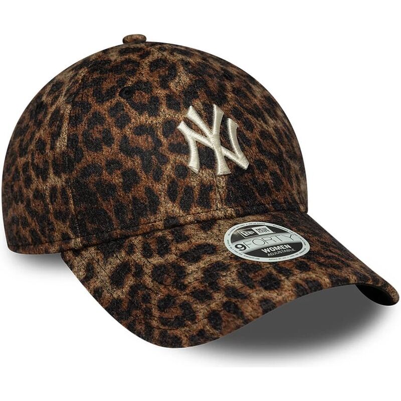 shapka-izvita-leopard-reguliruem-9forty-leopard-cosy-na-new-york-yankees-mlb-ot-new-era