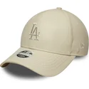 shapka-izvita-bezhov-snapbek-9forty-m-crown-pu-diamante-na-los-angeles-dodgers-mlb-ot-new-era