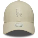 shapka-izvita-bezhov-snapbek-9forty-m-crown-pu-diamante-na-los-angeles-dodgers-mlb-ot-new-era