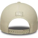 shapka-izvita-bezhov-snapbek-9forty-m-crown-pu-diamante-na-los-angeles-dodgers-mlb-ot-new-era