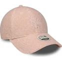 shapka-izvita-roza-snapbek-rosa-9forty-m-crown-winter-borg-na-new-york-yankees-mlb-ot-new-era