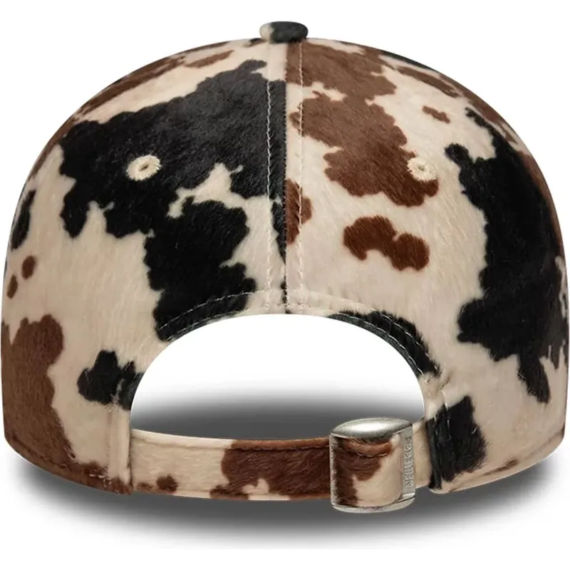 shapka-izvita-kafyav-reguliruem-9twenty-animal-print-na-new-york-yankees-mlb-ot-new-era