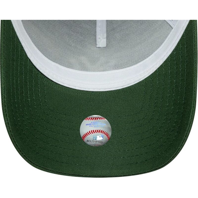 shapka-izvita-traker-zelena-snapbek-a-frame-league-essential-na-new-york-yankees-mlb-ot-new-era shapka-izvita-traker-zelena-snapbek-a-frame-league-essential-na-new-york-yankees-mlb-ot-new-era