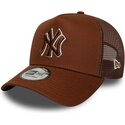shapka-izvita-traker-kafyav-snapbek-e-frame-outline-na-new-york-yankees-mlb-ot-new-era