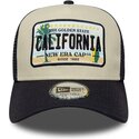 shapka-izvita-traker-bezhov-snapbek-a-frame-license-plate-na-california-ot-new-era