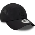 shapka-izvita-traker-cherna-snapbek-runner-tech-midi-na-los-angeles-dodgers-mlb-ot-new-era
