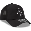 shapka-izvita-traker-cherna-snapbek-9forty-apex-batting-practice-na-chicago-white-sox-mlb-ot-new-era