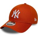 shapka-izvita-oranzhev-snapbek-9forty-m-crown-na-new-york-yankees-mlb-ot-new-era