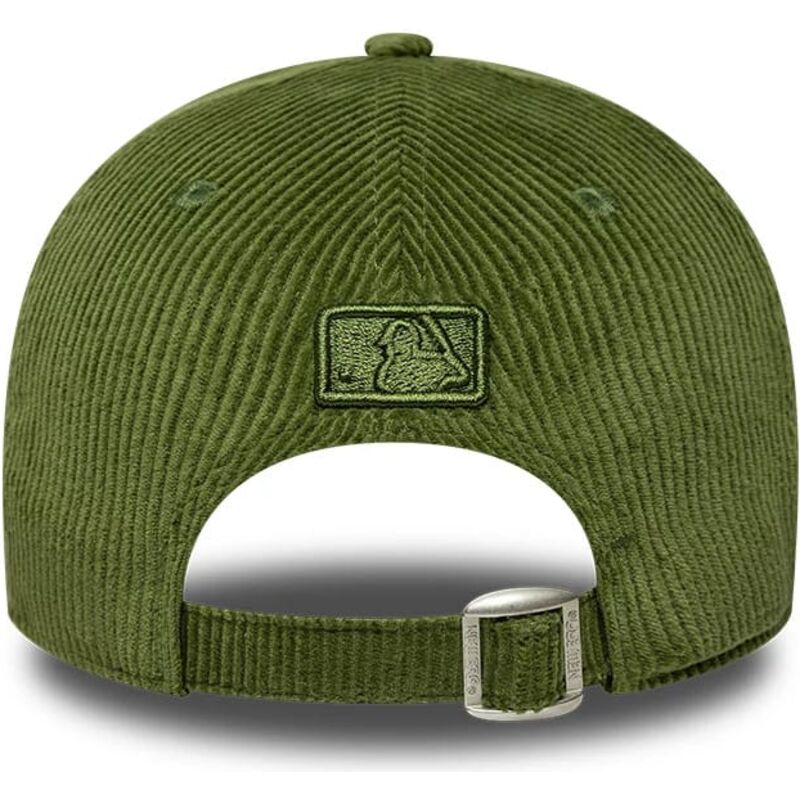 shapka-izvita-zelena-reguliruem-9forty-m-crown-cord-na-new-york-yankees-mlb-ot-new-era