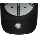shapka-izvita-cherna-snapbek-9forty-m-crown-side-script-na-chicago-white-sox-mlb-ot-new-era
