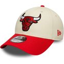 shapka-izvita-bezhov-reguliruem-9forty-colour-block-na-chicago-bulls-nba-ot-new-era