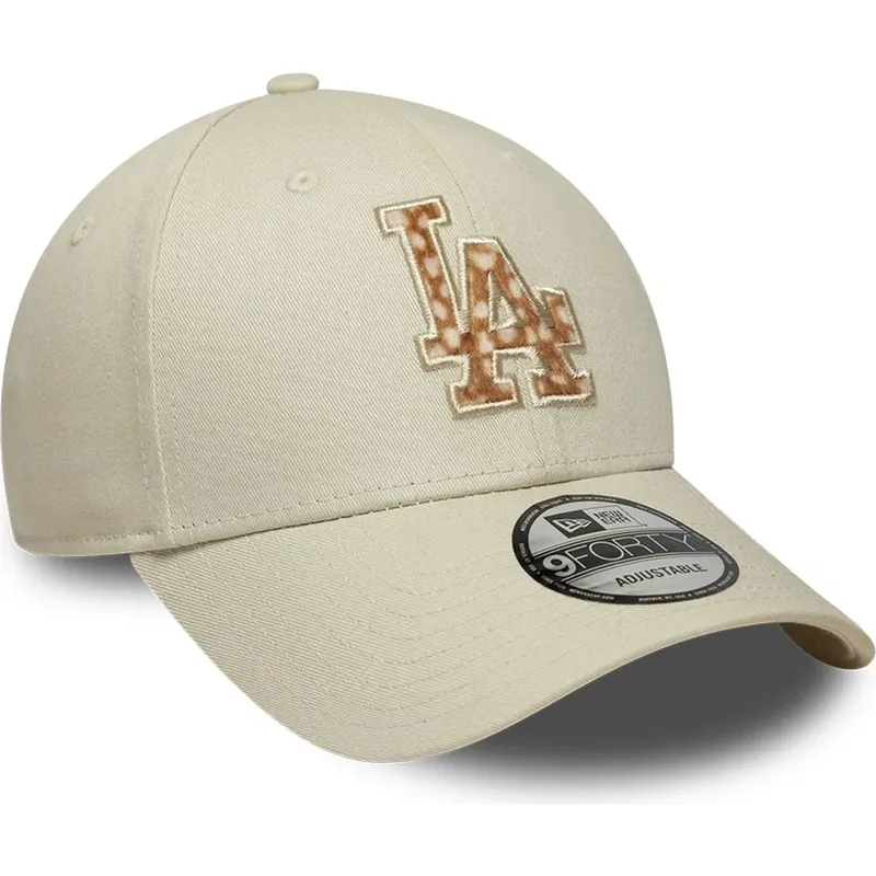 shapka-izvita-bezhov-reguliruem-9forty-faux-pony-infill-na-los-angeles-dodgers-mlb-ot-new-era