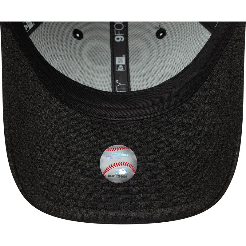 shapka-izvita-cherna-reguliruem-9forty-flawless-mesh-na-detroit-tigers-mlb-ot-new-era